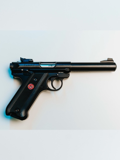 PISTOLET RUGER MARK IV TARGET 5,5" - NR KAT. 40101, KAL. 22 LR